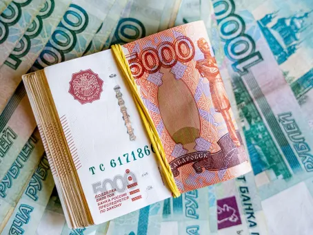 Кибермошенники выманили у москвички 450 млн руб.