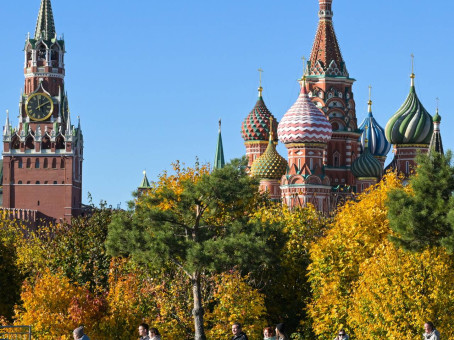 Москвичам назвали последние дни золотой осени