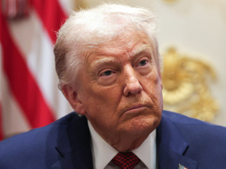 CNN: Трампа возмутило продолжение атак ВСУ на российские НПЗ