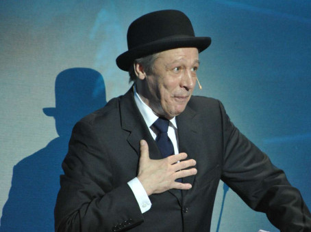 «Верная подруга»: объявлено о свадьбе 62-летнего Ефремова