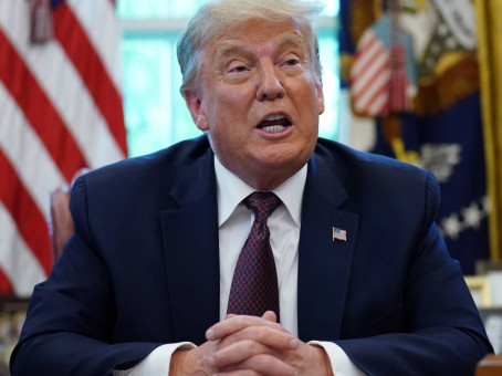 Трамп резко ответил Обаме на сравнение Белого дома с рестораном