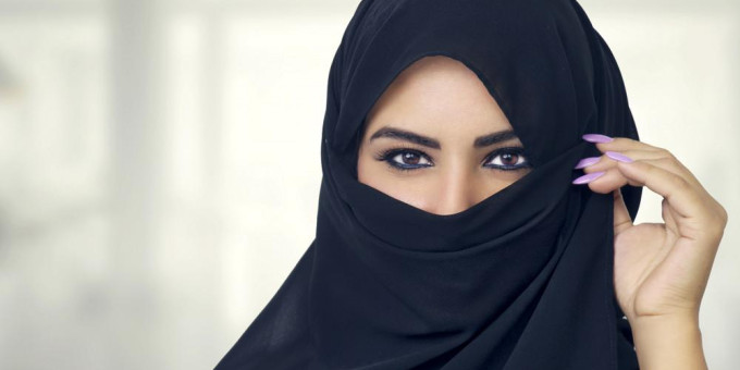 Какие законы вынуждена соблюдать арабская женщина