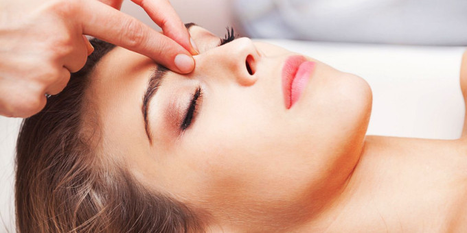 Военные врачи: сбить давление можно, нажав на 1 точку