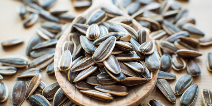 Почему нельзя есть семечки с шелухой