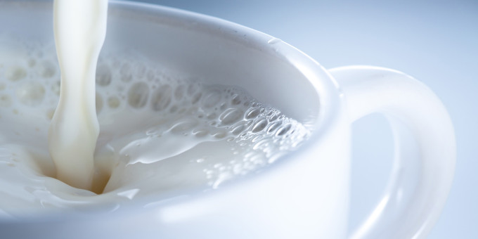 Молоко вызывает смертельные заболевания