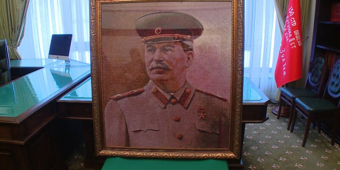 Сколько раз Иосиф Сталин хотел уйти с должности и просил его освободить от неё
