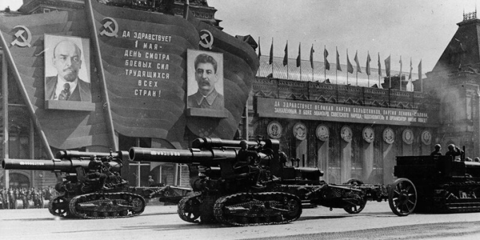Зарплата Сталина: на что её тратил «вождь народов»