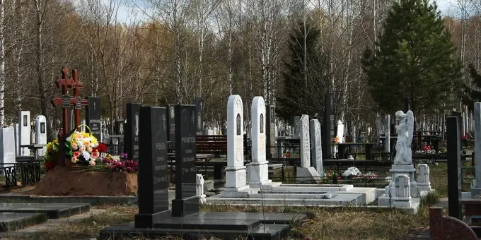 ВСУ готовят ловушку курянам, которые хотят посетить кладбища на Пасху