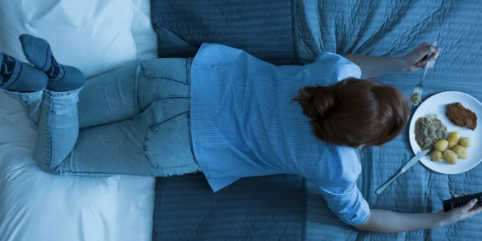 Холестерин и сон нормализуются: на ужин всегда ешьте 1 фрукт