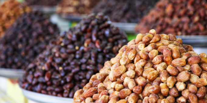 Каким людям категорически нельзя есть финики