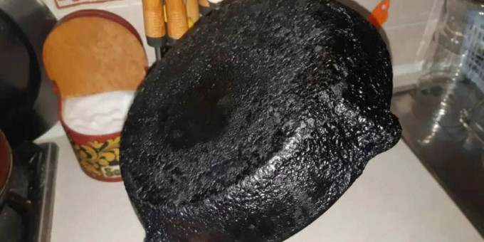 Даже вековой нагар слезет со сковороды на глазах: метод из СССР