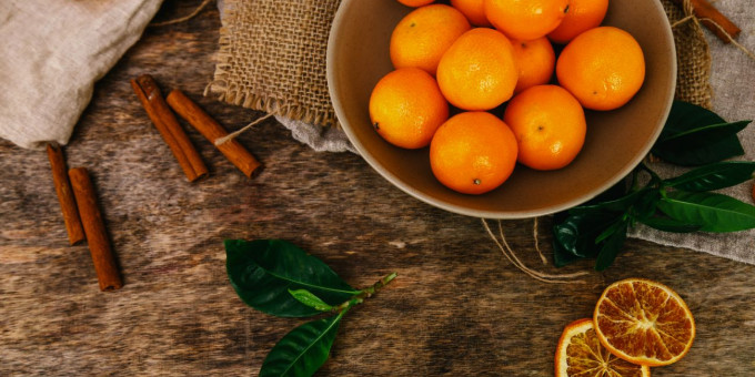 Как сделать кислые мандарины сладкими за 10 минут: простой способ