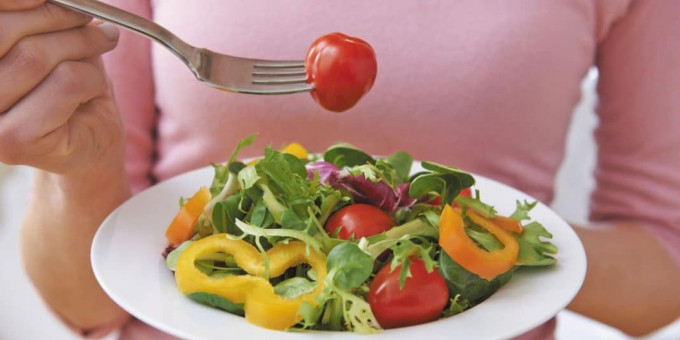 Тайная угроза на тарелке: какие привычные продукты могут приближать рак