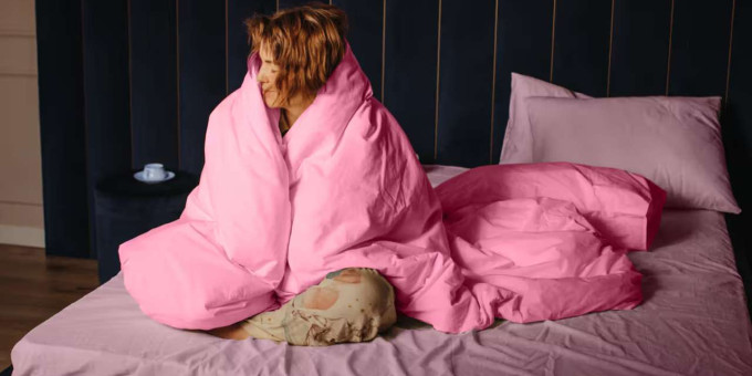 Как часто нужно менять постельное белье на самом деле