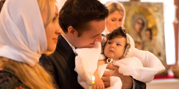 Крестные родители: кому нельзя становиться крестными