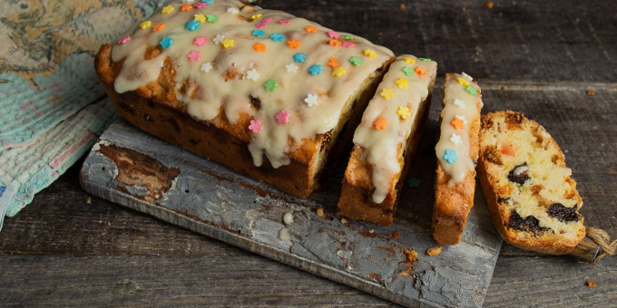 Почему нельзя есть бисер, которым украшают выпечку