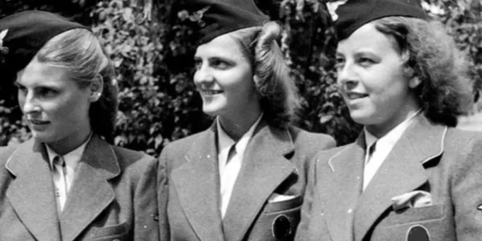 Как воевали немки против Красной Армии?