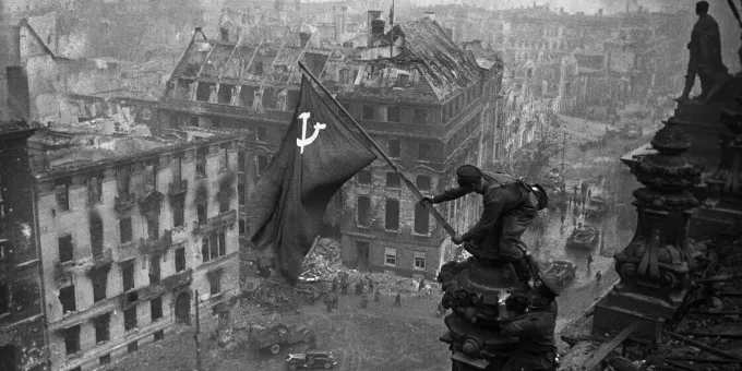 Героическая жизнь и нелепая смерть знаменосца Победы