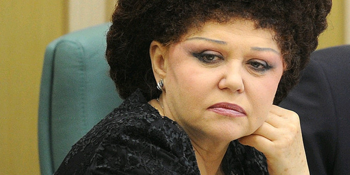 Петренко потрясла своей прической: вот в чем ее секрет