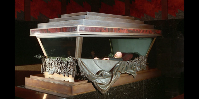 Мистические вещи, происходившие с мумией Ленина в Мавзолее