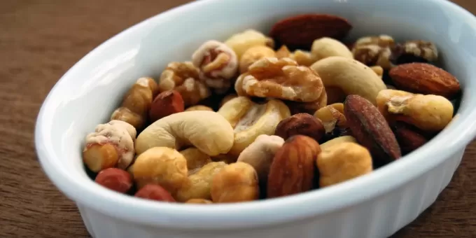 Что ждет тех, кто ежедневно ест орехи: врачи сказали