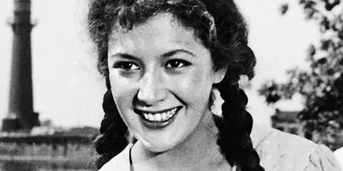 В нее был влюблен чуть ли не весь СССР: трагедия актрисы