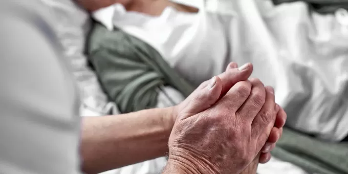 Признаки скорой смерти: 5 сигналов за 3 дня до конца