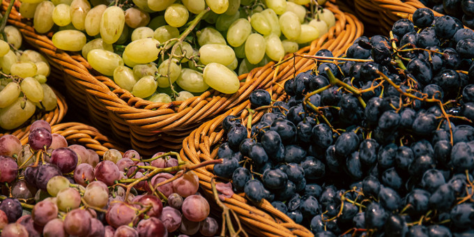 Врачи уже кричат: этим людям запрещено есть виноград!