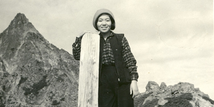 Едва не погибла под лавиной: история первой женщины на Эвересте