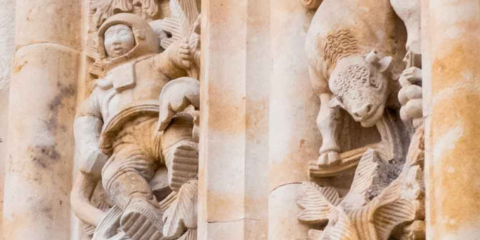 Кем был средневековый астронавт: ученые удивились находке