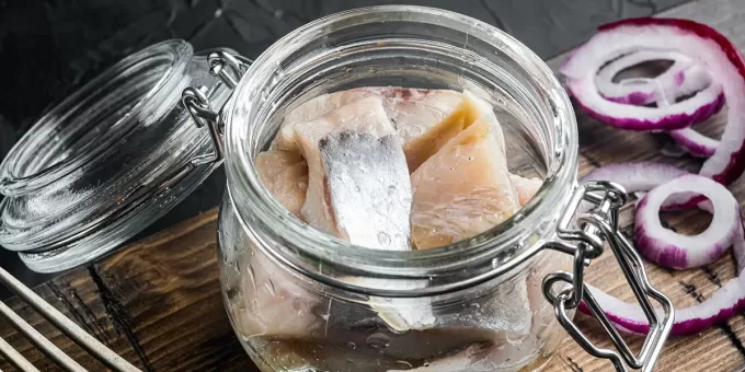 Царский рецепт засолки сельди: такую точно не купите в магазине