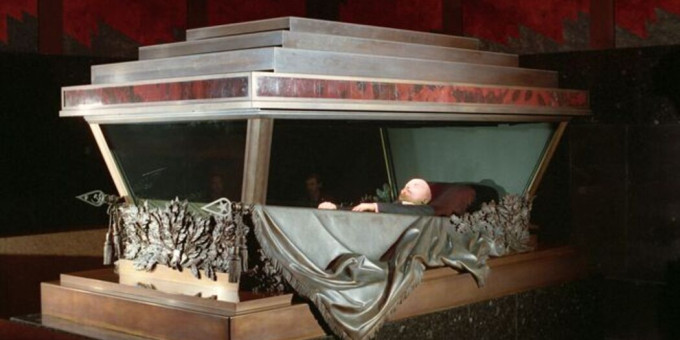 Мумия Ленина ожила на пару секунд: камера подтвердила