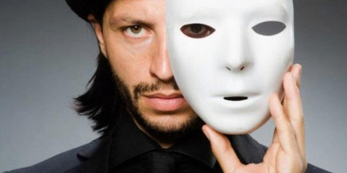 Психопата можно узнать по глазам: психологи выяснили, как