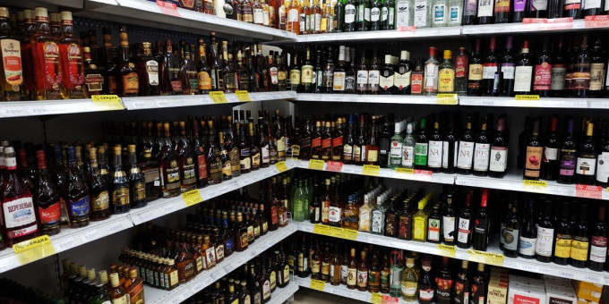 Рост акцизов на табак и алкоголь с 2026 года: как изменятся цены