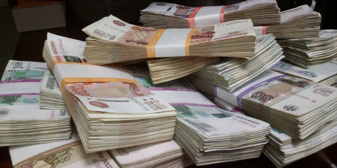 Сотни тысяч в тайнике: новая странная находка в деле Усольцевых