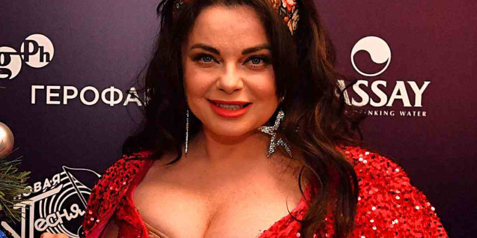 52-летнюю Королёву с трудом узнали в новом образе