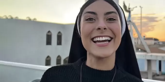 Чем занимается королева красоты, решившая стать монахиней