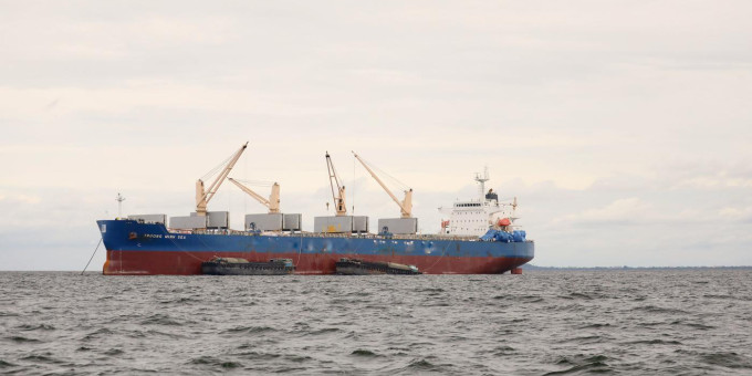 В Швеции задержали подавшее сигнал бедствия российское судно