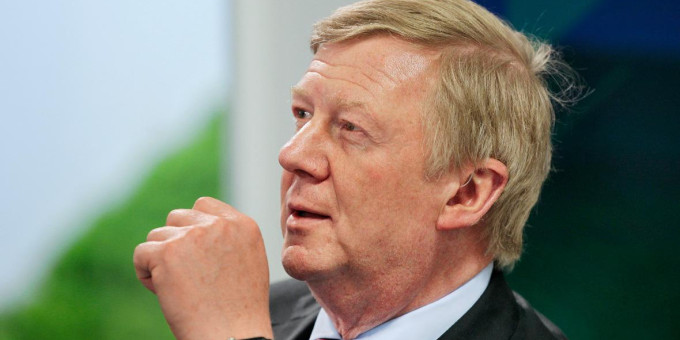 Стало известно, кто всё время помогал Чубайсу