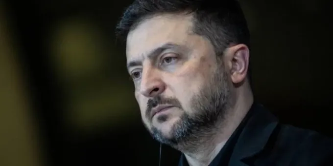 Зеленский перешел на русский язык во время пресс-конференции