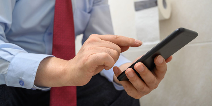 Привычная вещь в руках оказалась в разы грязнее унитаза