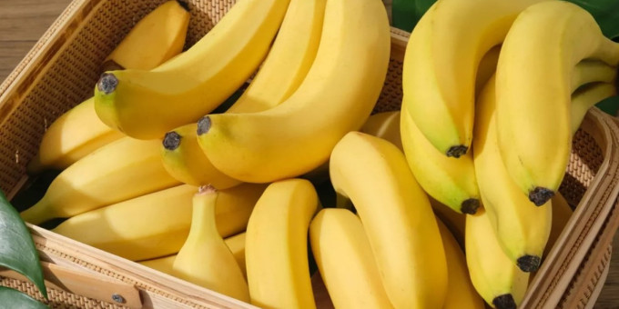 Бананы сразу почернеют: не храните их так