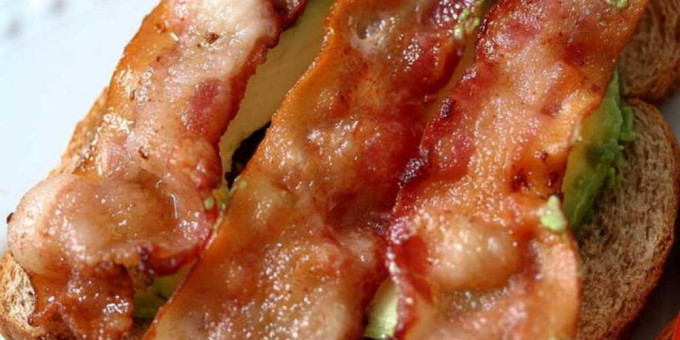 Врач назвала продукт, который серьезно повышает риск рака