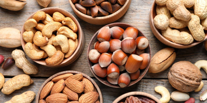 Известный орех оказался провокатором рака: хватит 2 штук