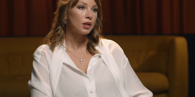 Полина Диброва объяснила свой уход от знаменитого мужа