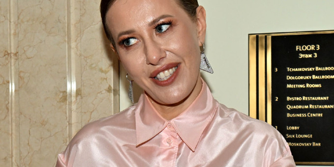 Собчак призналась в романе с известным режиссером