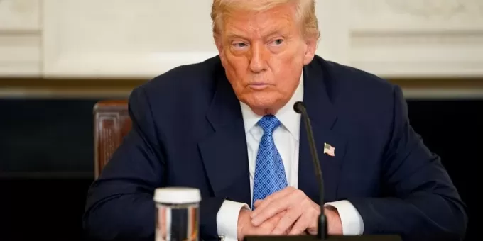 Трампа хотят убрать с поста лидера Республиканской партии