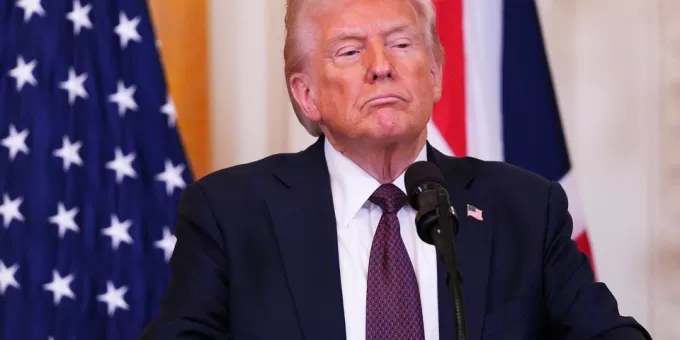 Трамп пообещал Ирану помощь при одном условии