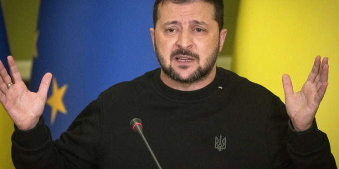 Истерика в Киеве: Зеленский начал «сжигать мосты» с союзниками
