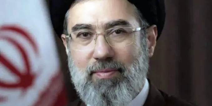 Новый лидер Ирана Хаменеи в коме: что произошло — СМИ